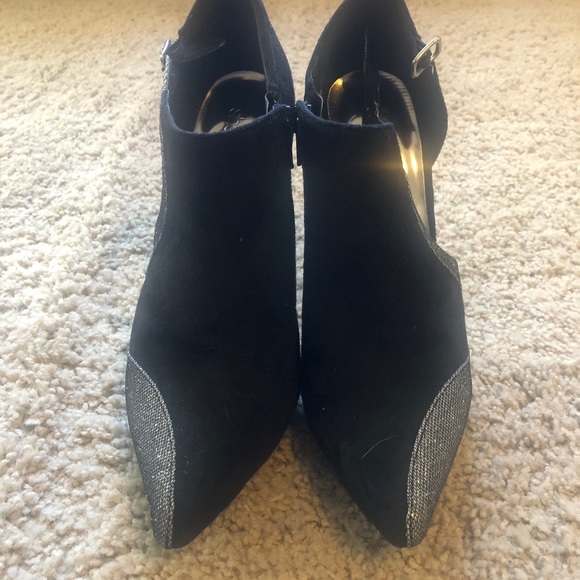 High Heels with left side peek - Picture 2 of 3